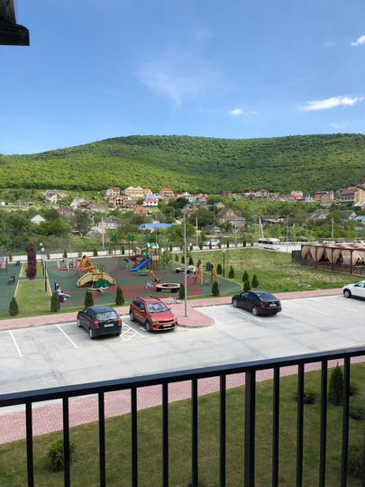 2-к. квартира, 50 м², 2/3 эт.