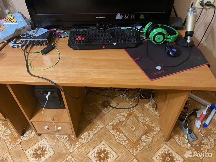 Компьютерный стол бу