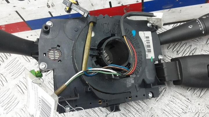 Переключатель поворотов подрулевой Peugeot 207