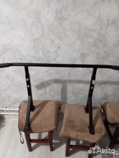 Турник настенный