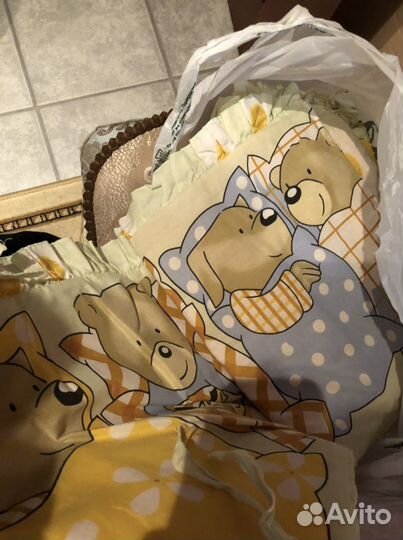 Бортики на кроватку