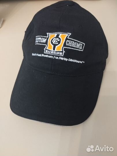 Ссе бейсболка с вышитым логотипом