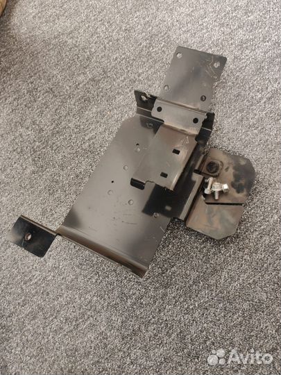 Блок управления двигателем NMR85 4JJ1 E4