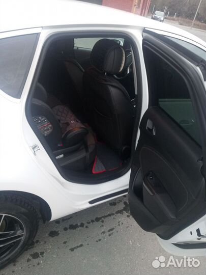 Opel Astra 1.6 МТ, 2011, 124 000 км