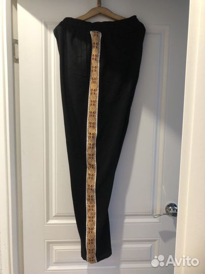 Костюм спортивный