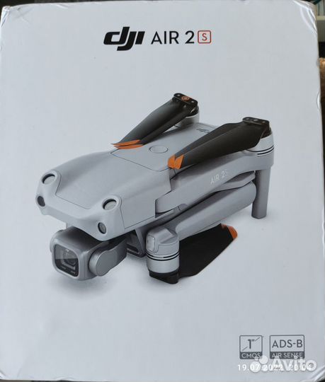 Продам квадрокоптер dji air 2s