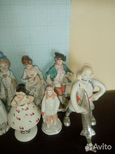 Фарфоровые статуэтки