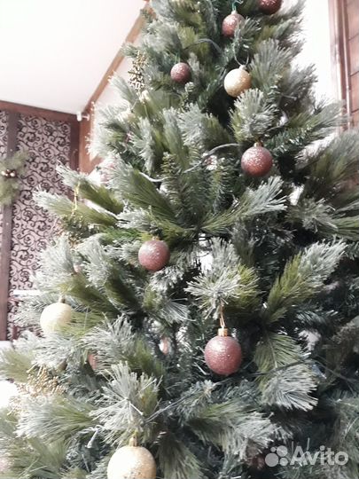 Коттедж 760 м² на участке 20 сот