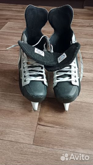 Коньки хоккейные BostoN 41 размер