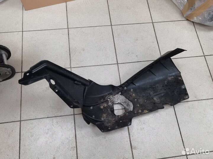 Пластик боковой нижний Polaris 800 PRO RMK 155