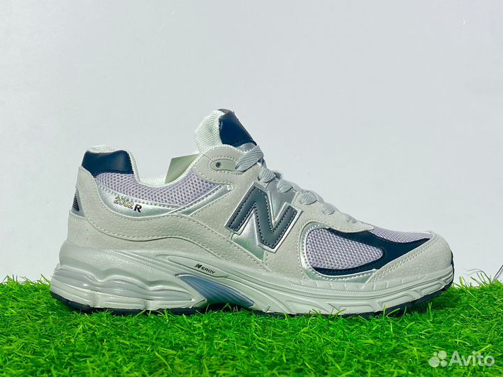 Кроссовки New Balance 2002R 