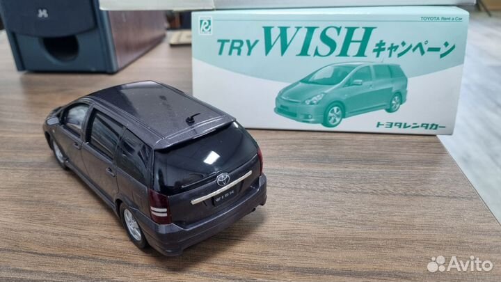 Модель автомобиля wish 1/24