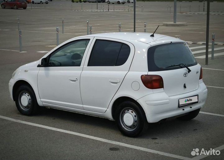 Toyota Vitz 1.3 AT, 2004, 192 000 км