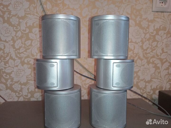 Активные колонки Sven с сабвуфером и пультом
