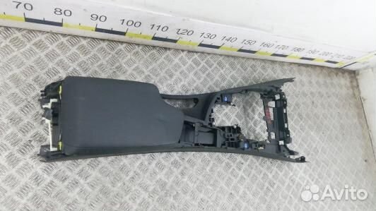 Подлокотник центральный BMW 3 F30/F31 (3BA11IX01)