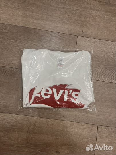 Мужская футболка levis