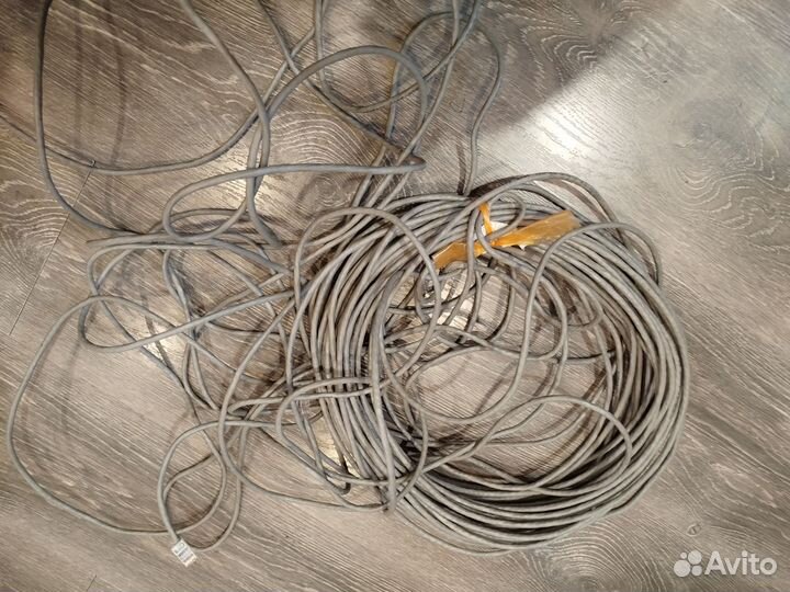 Интернетный кабель