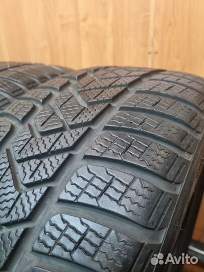 Pirelli Winter Sottozero 3 225/40 R18