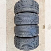 Bridgestone Blizzak VRX 235/50 R18