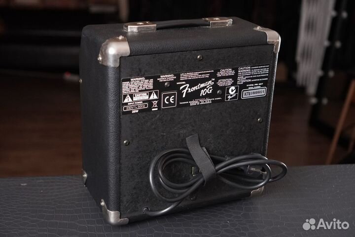 Комбик Fender Frontman 10G