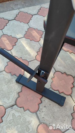 Стойка для штанги со складной скамьей