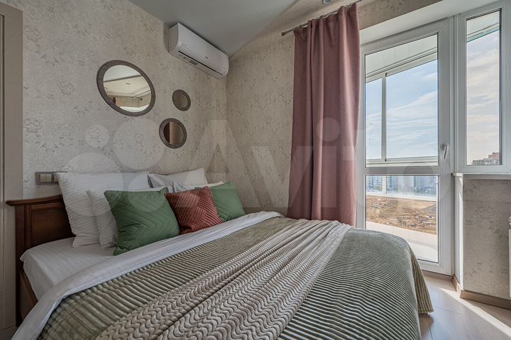 1-к. квартира, 57 м², 11/18 эт.