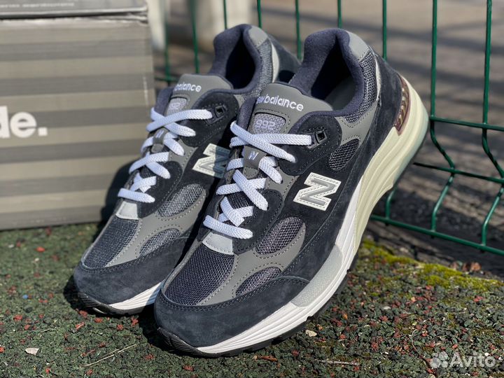 New Balance 992 Navy Grey