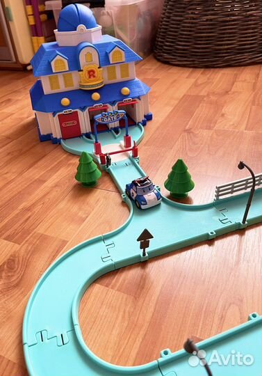 Робокар Полли штаб квартира