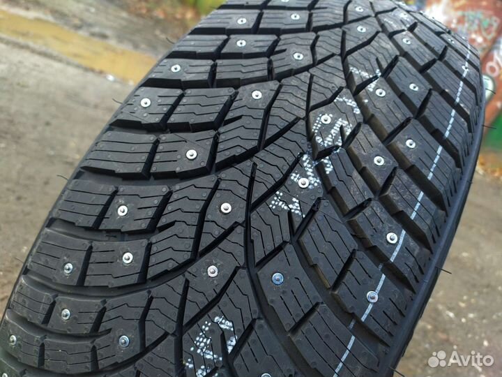 Triangle IcelynX TI501 205/50 R17 93T