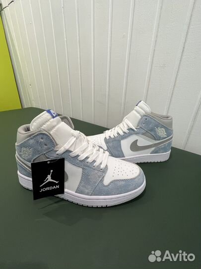 Кеды Air Jordan 1 High OG «Hyper Royal»