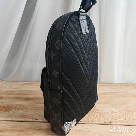 Сумка через плечо louis vuitton кожа