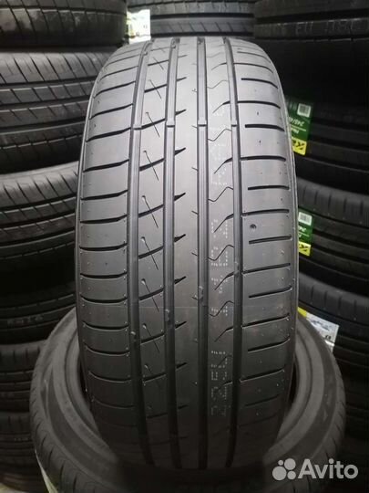 Habilead HF330 215/40 R17