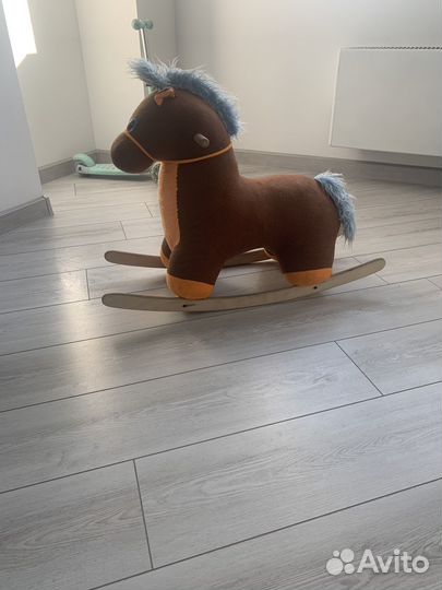 Лошадка качалка