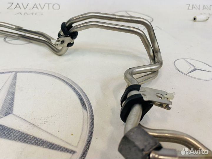 Топливная трубка левая правая M276 Mercedes-Benz