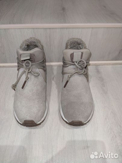 Кроссовки демисезонные