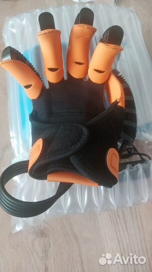 Устройство для реабилитации правой руки