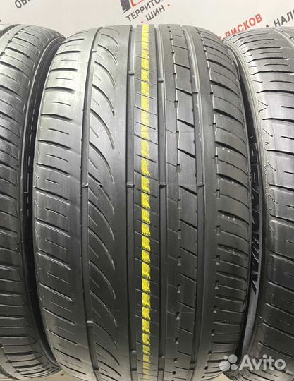 Headway HU901 255/40 R19 95L