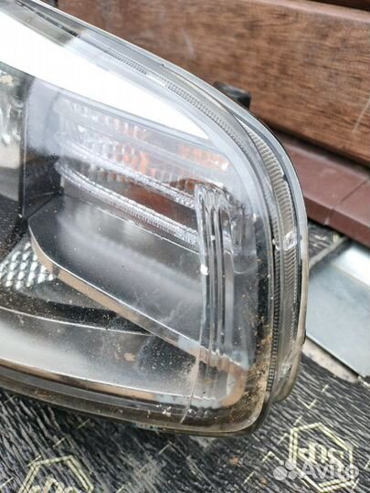 Фара правая Kia Soul хэтчбек 1.6 G4FG 2014