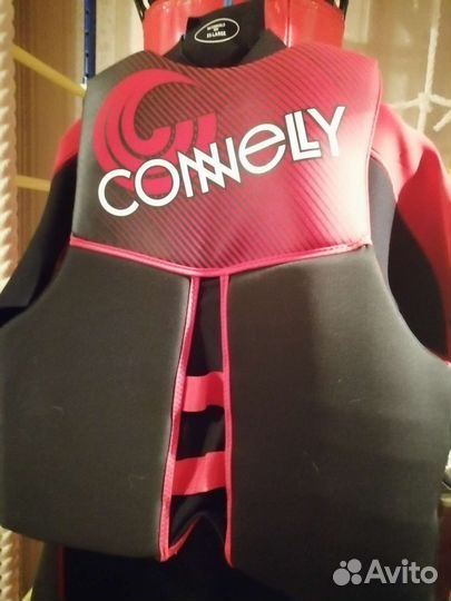 Гидрокостюм