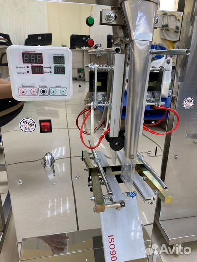 Аппарат для фасовки и упаковки сыпучих до 100г