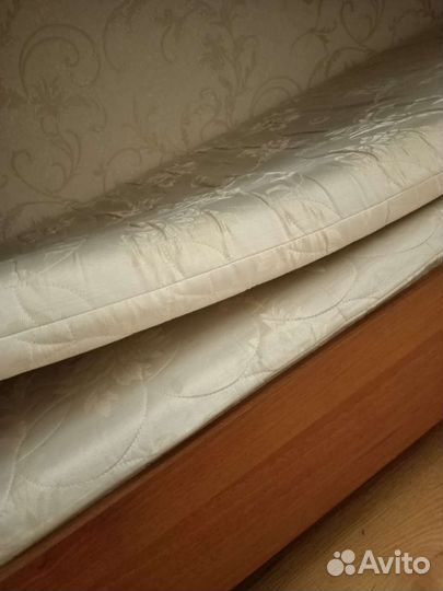 Двухъярусная кровать бу с матрасами