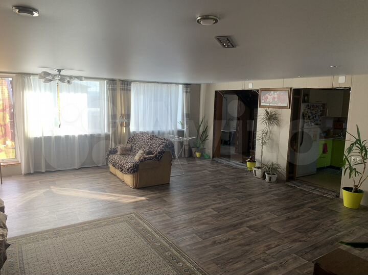 Дом 130 м² на участке 6,3 сот.