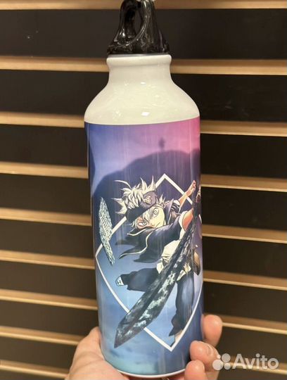 Металлическая бутылка