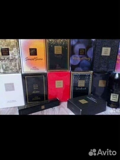 Красное,белое,золотое платье Эйвон.Духи ретро Avon