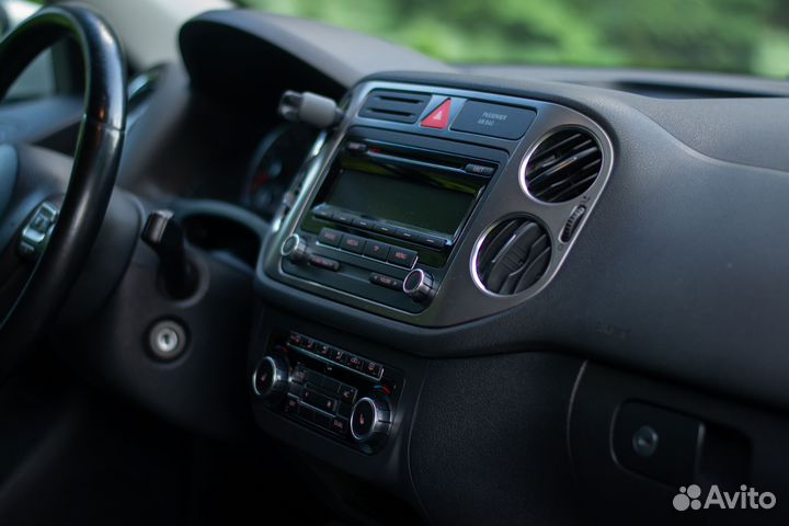 Volkswagen Tiguan 2.0 AT, 2010, 156 284 км