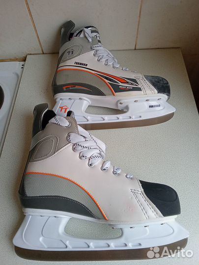 Коньки хоккейные, размер 44