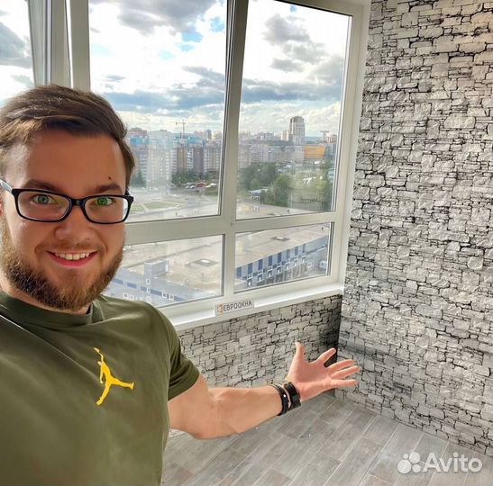 Остекление балконов. Отделка балконов