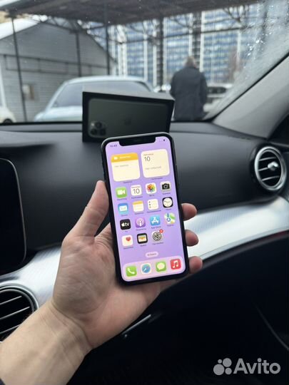 iPhone 11 Pro, 64 ГБ