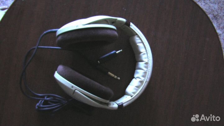 Sennheiser HD 598