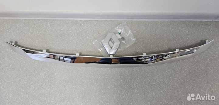 Накладка капота решетки радиатора рено логан Logan